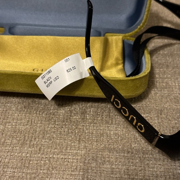 Men's Full-Rim Logo Gucci Sunglasses - Picture 8 of 16